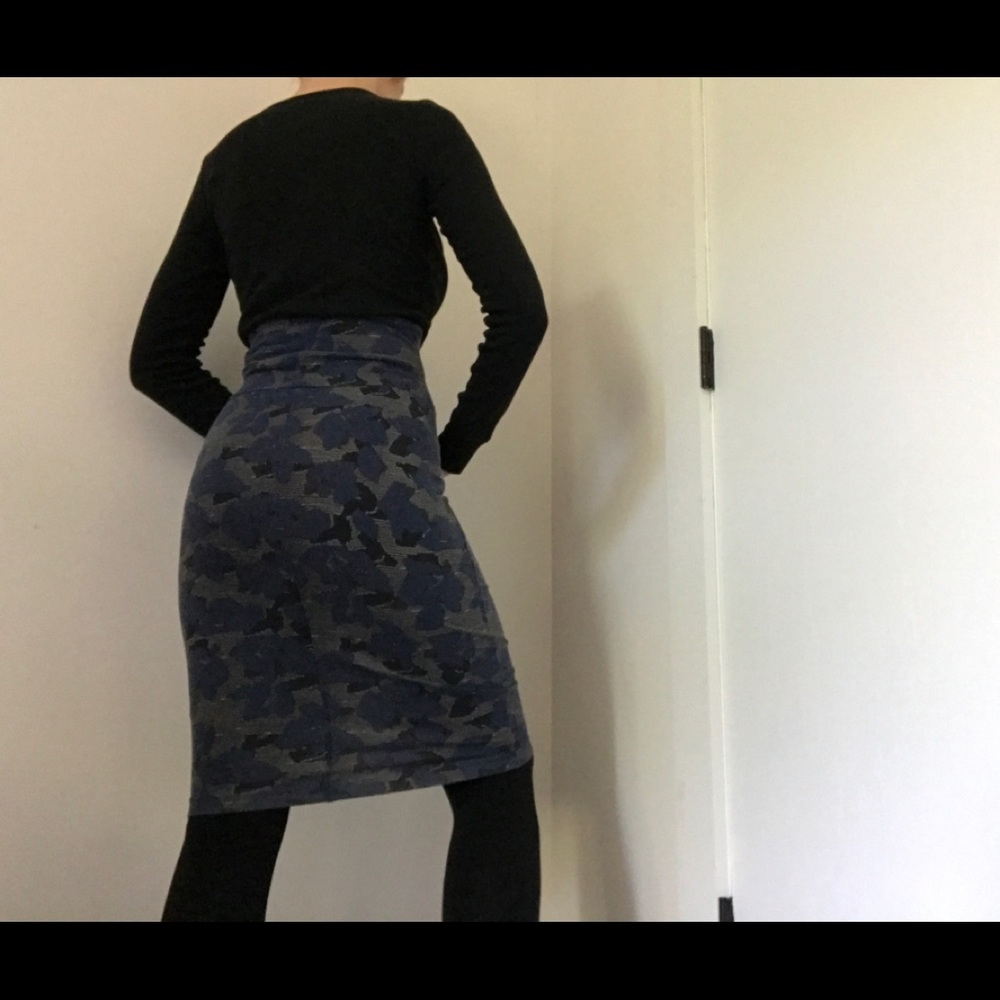 Ecote Navy Floral Print High Waisted Pencil Skirt - Picture 6 of 13